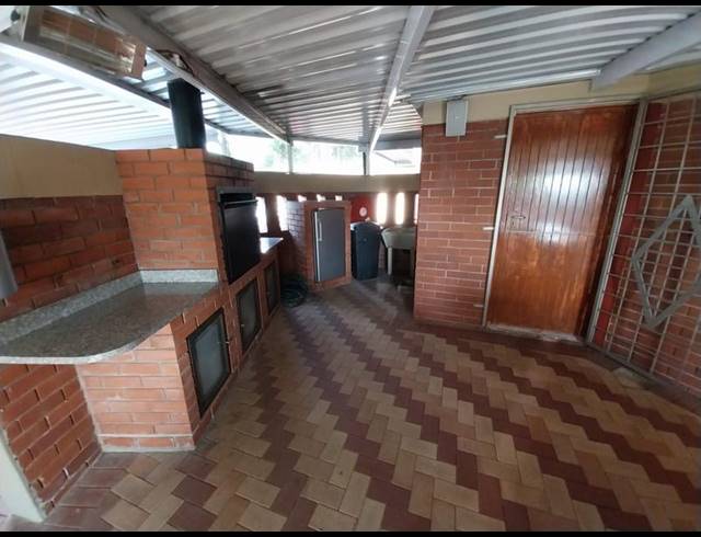 3 BEDROOM COMPLEX FOR SALE IN RESERVOIR HILLS